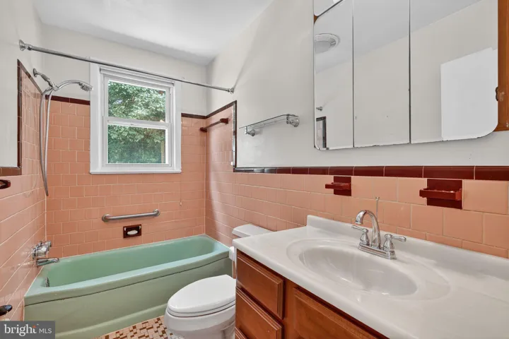 1801 N Taylor St, Arlington, Virginia 22207