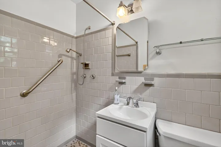 1801 N Taylor St, Arlington, Virginia 22207