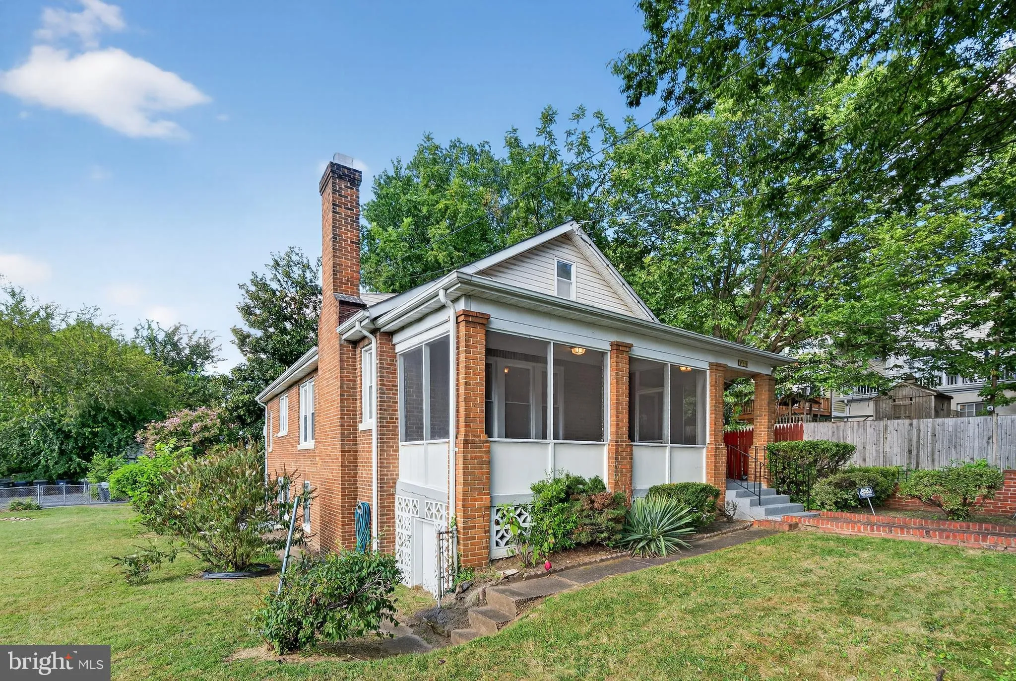 213 VAN BUREN STREET, Washington, DC 20012