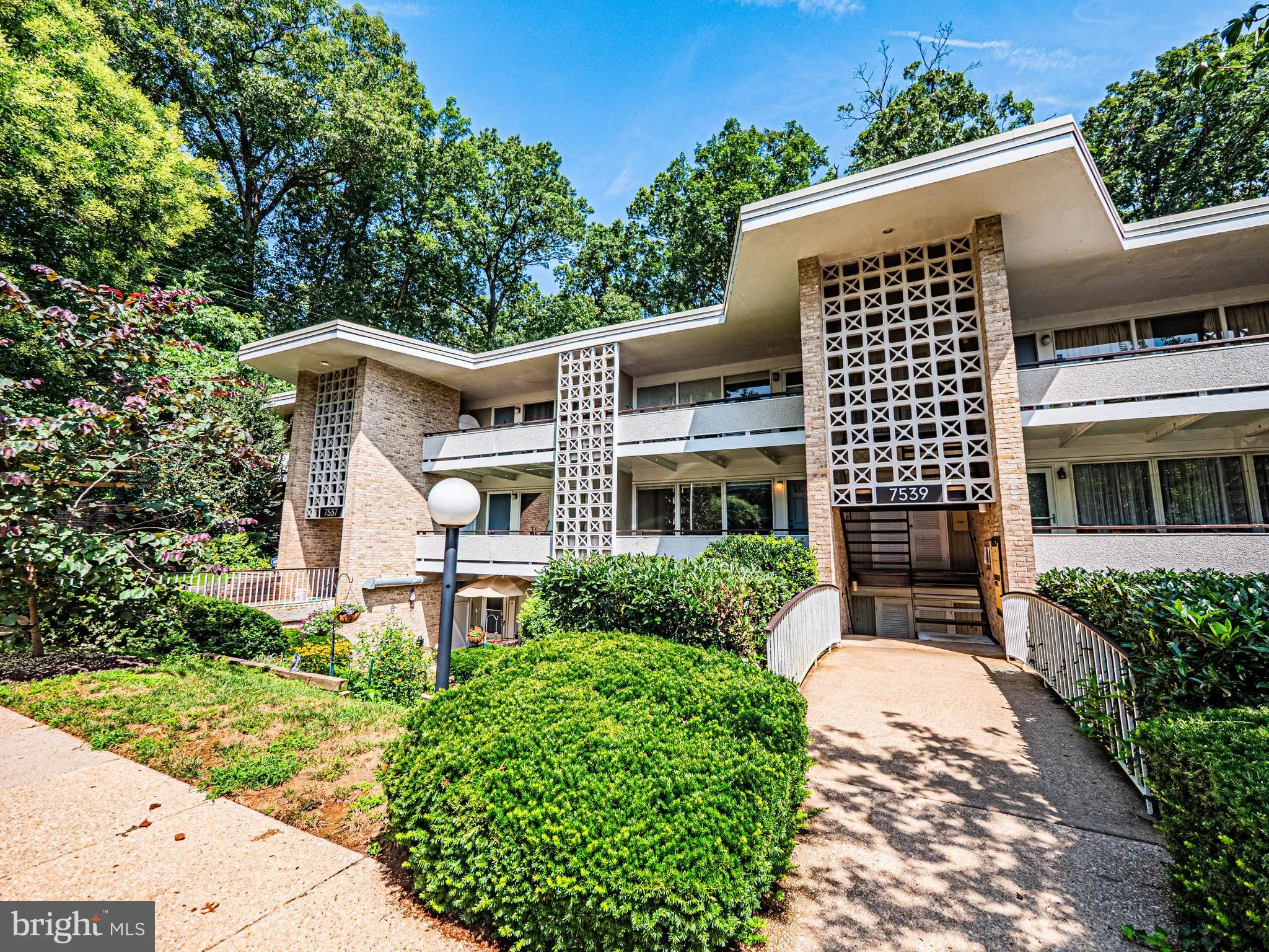 7539 SPRING LAKE DRIVE, Bethesda, MD 20817