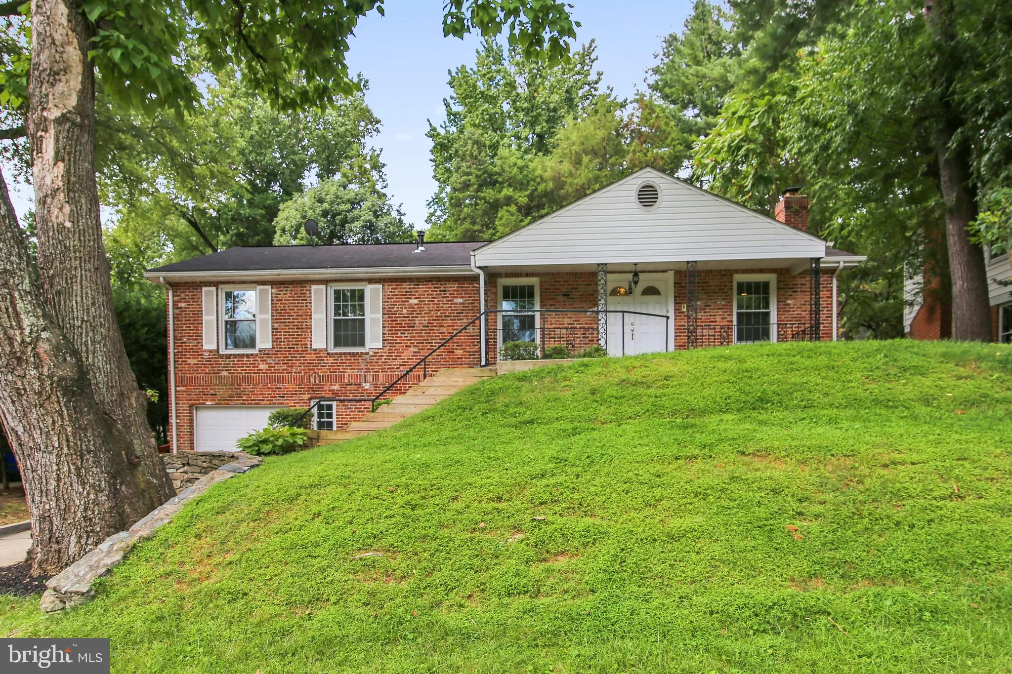 11834 GOYA, Potomac, MD 20854