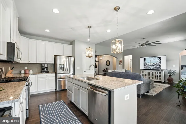 2509 Sweet Clover Ct, Dumfries, Virginia 22026