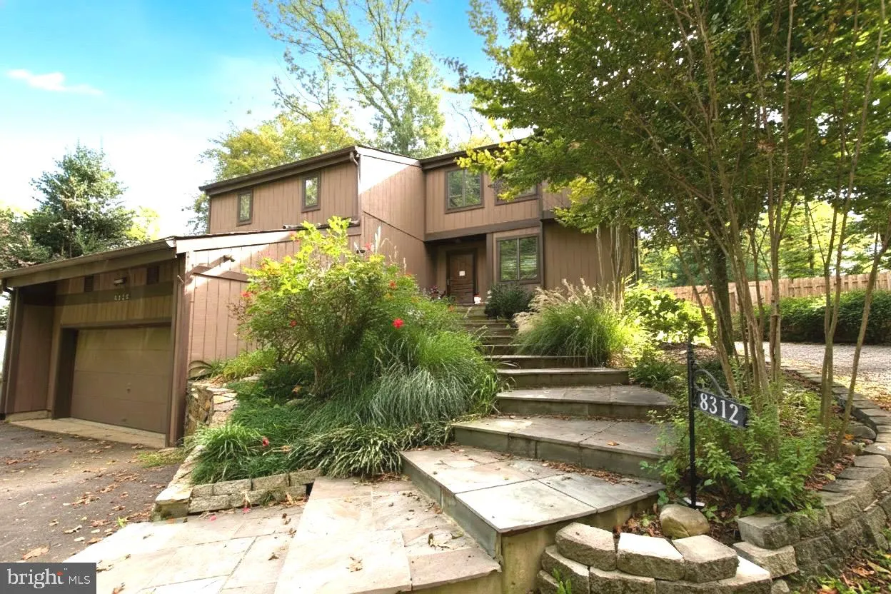 8312 UPPER SPRING LANE, Annandale, VA 22003