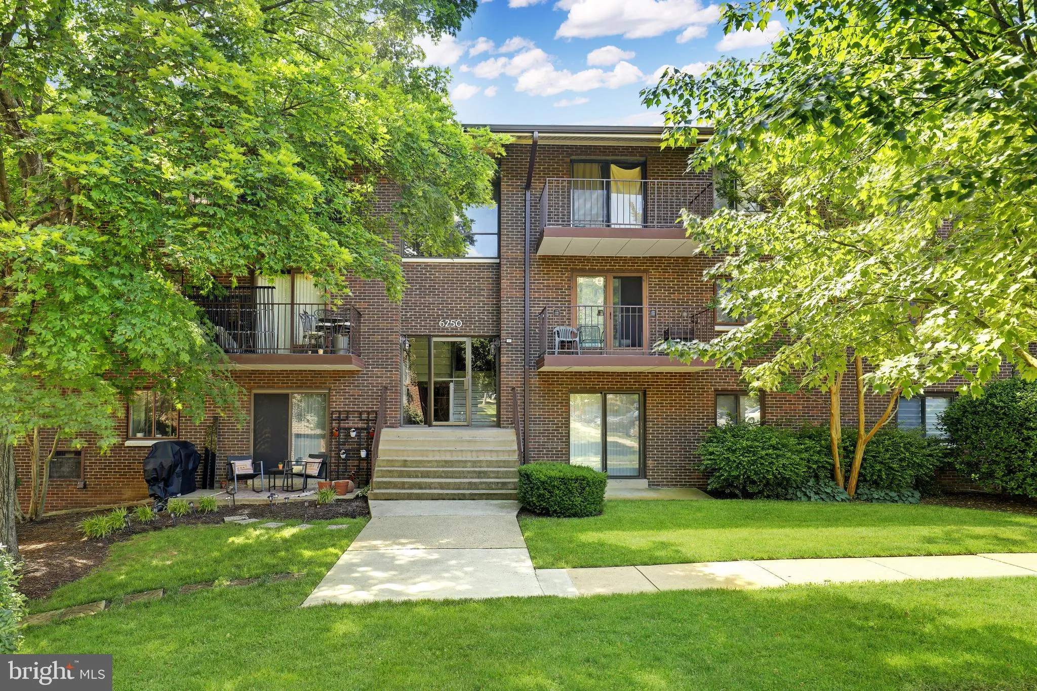 6250 EDSALL ROAD, Alexandria, VA 22312