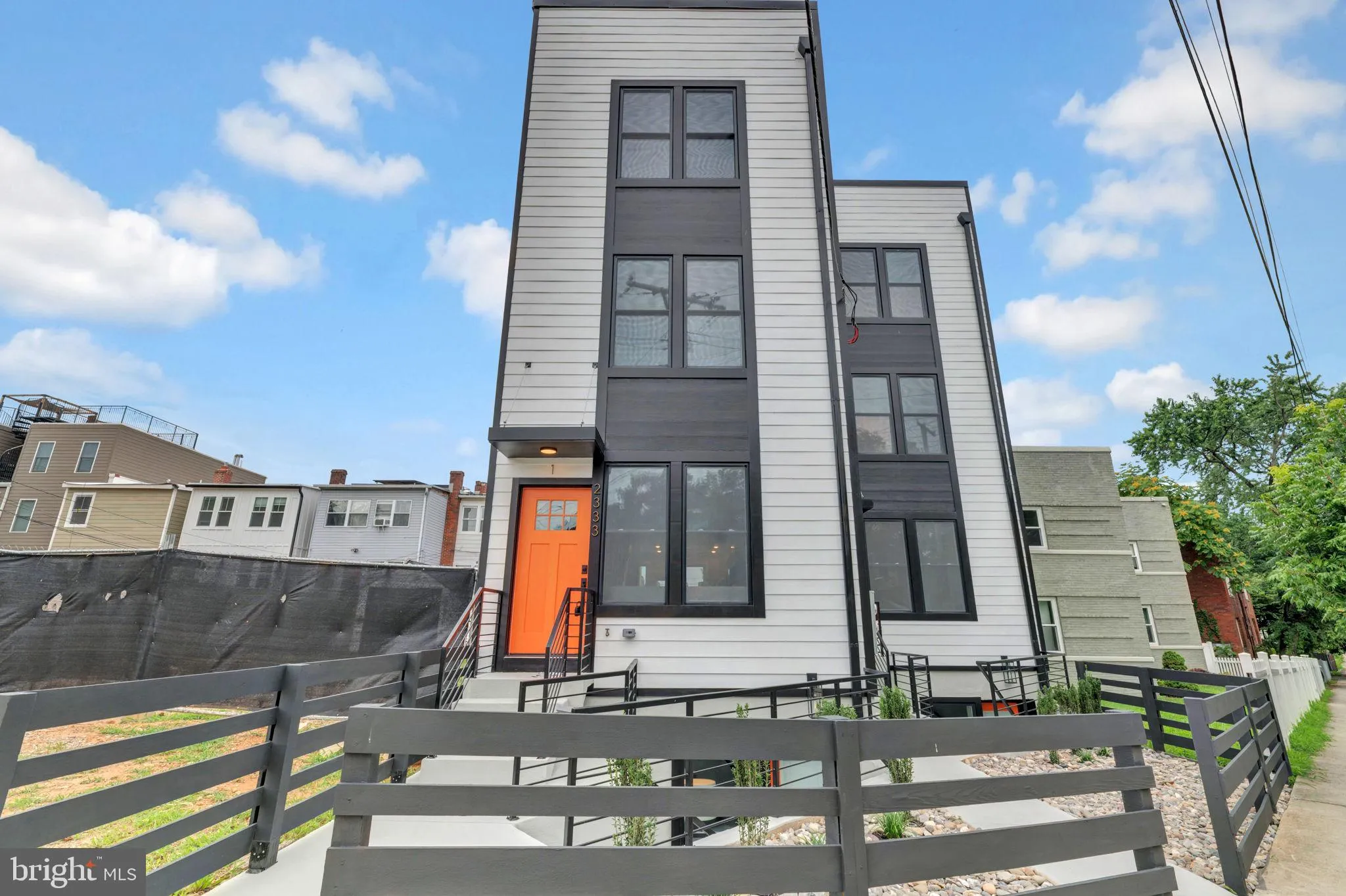 2333 FAIRLAWN AVENUE, Washington, DC 20020