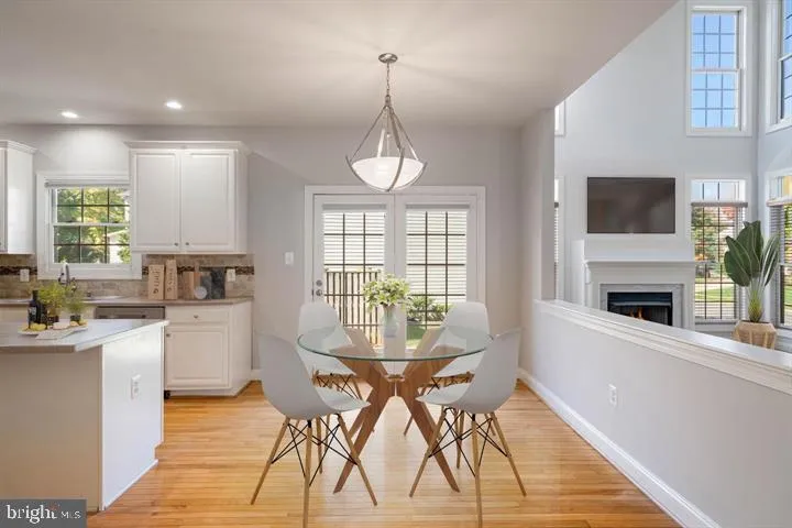 2038 Madrillon Rd, Vienna, Virginia 22182