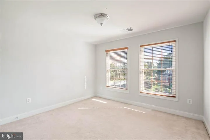 2038 Madrillon Rd, Vienna, Virginia 22182