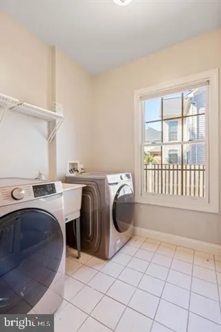 2038 Madrillon Rd, Vienna, Virginia 22182