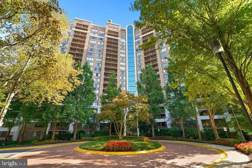 10101 GROSVENOR PLACE, Rockville, MD 20852