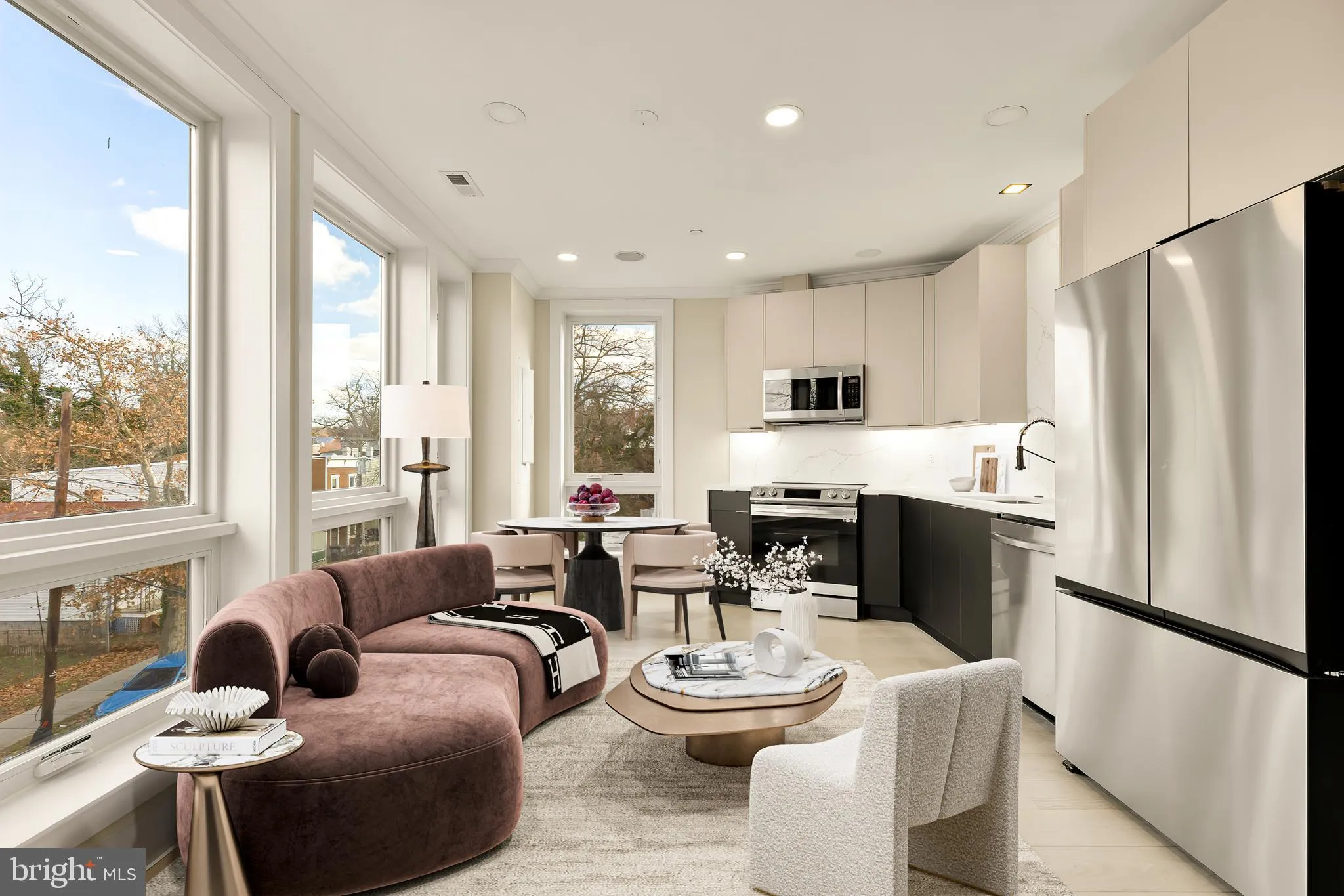 2305 NICHOLSON, Washington, DC 20020