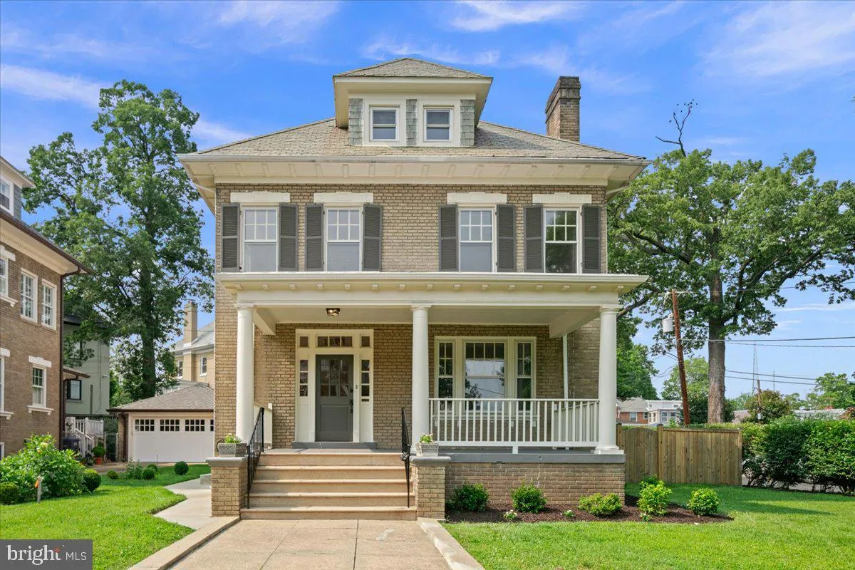 1501 HAMILTON STREET, Washington, DC 20011