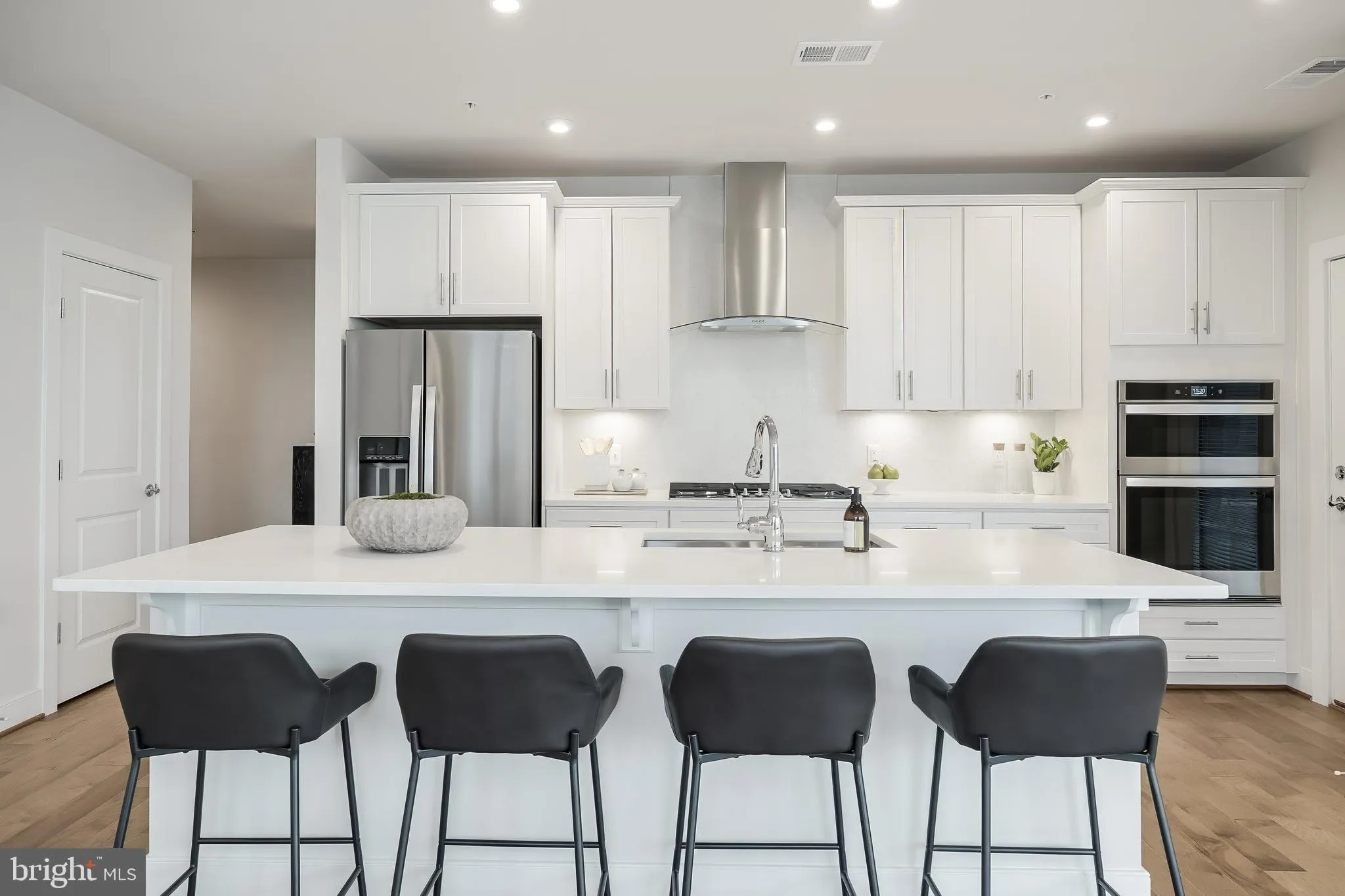 2320 FIELD POINT ROAD, Herndon, VA 20171