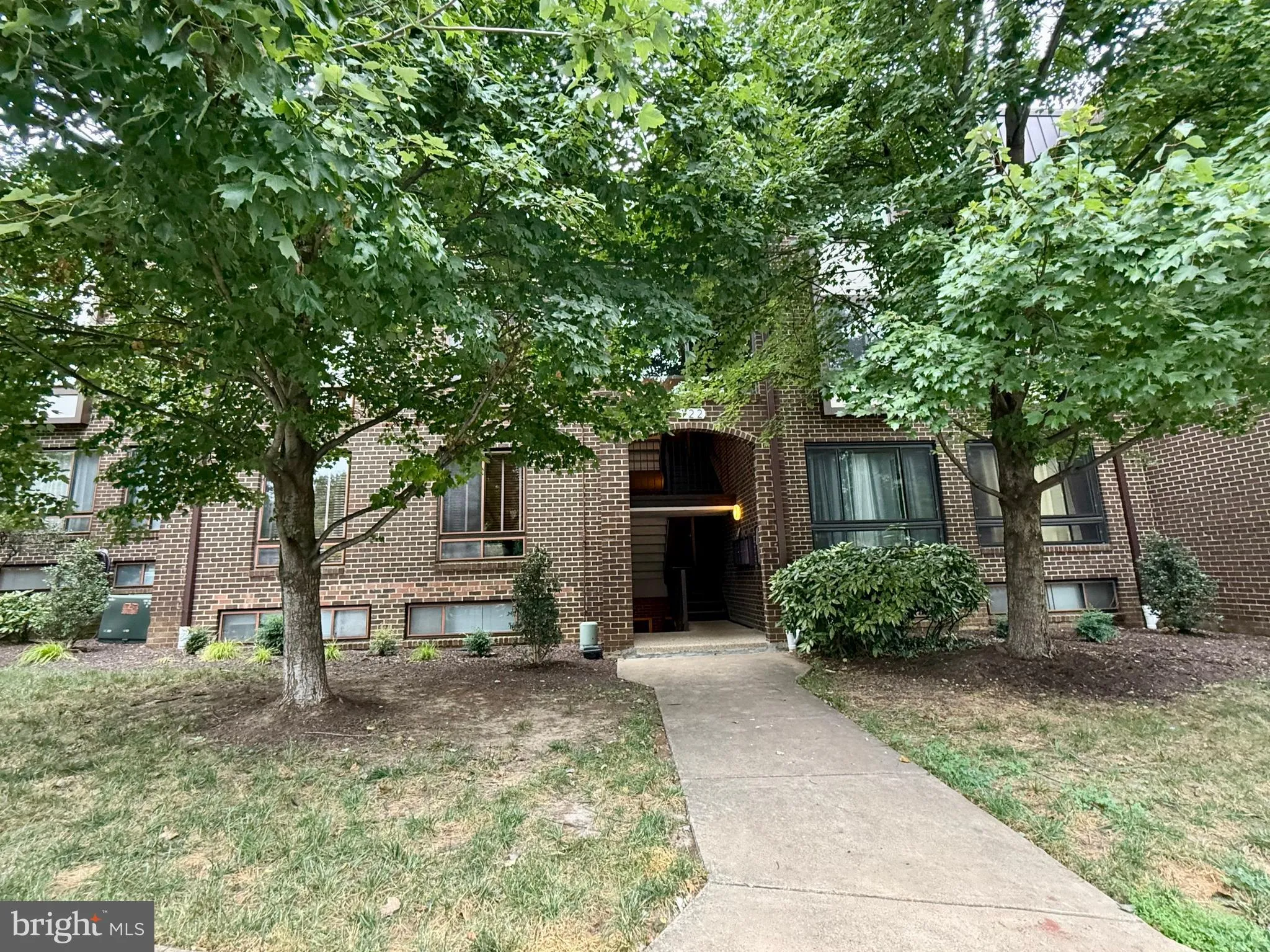 122 ROBERTS LANE, Alexandria, VA 22314