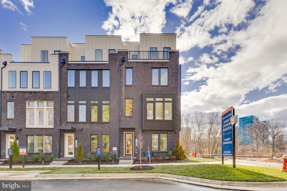 AMERICAN DREAM WAY, Reston, VA 20190