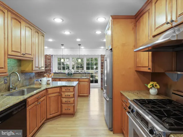 4106 Breezewood Ln, Annandale, Virginia 22003