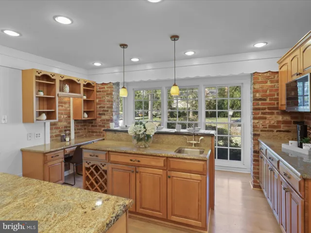 4106 Breezewood Ln, Annandale, Virginia 22003