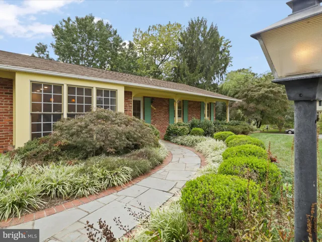 4106 Breezewood Ln, Annandale, Virginia 22003