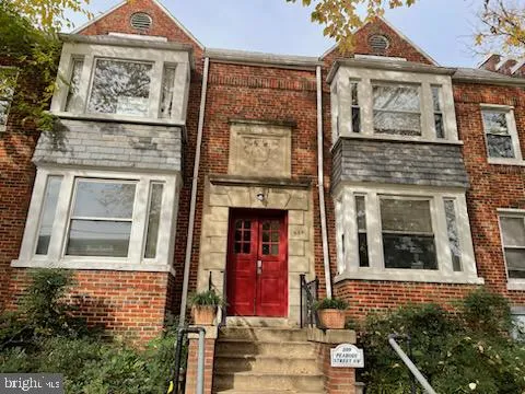 509 PEABODY STREET, Washington, DC 20011