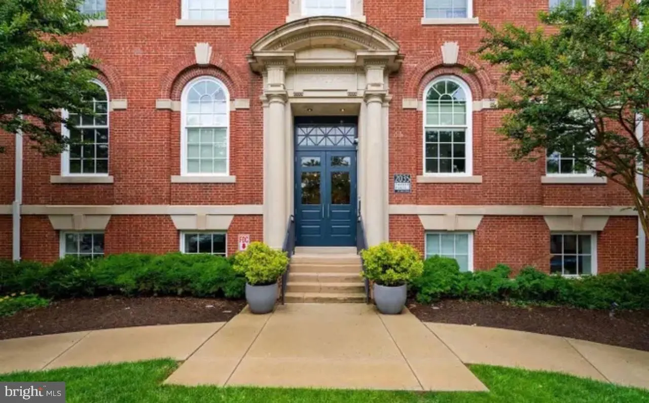 2035 2ND STREET, Washington, DC 20001