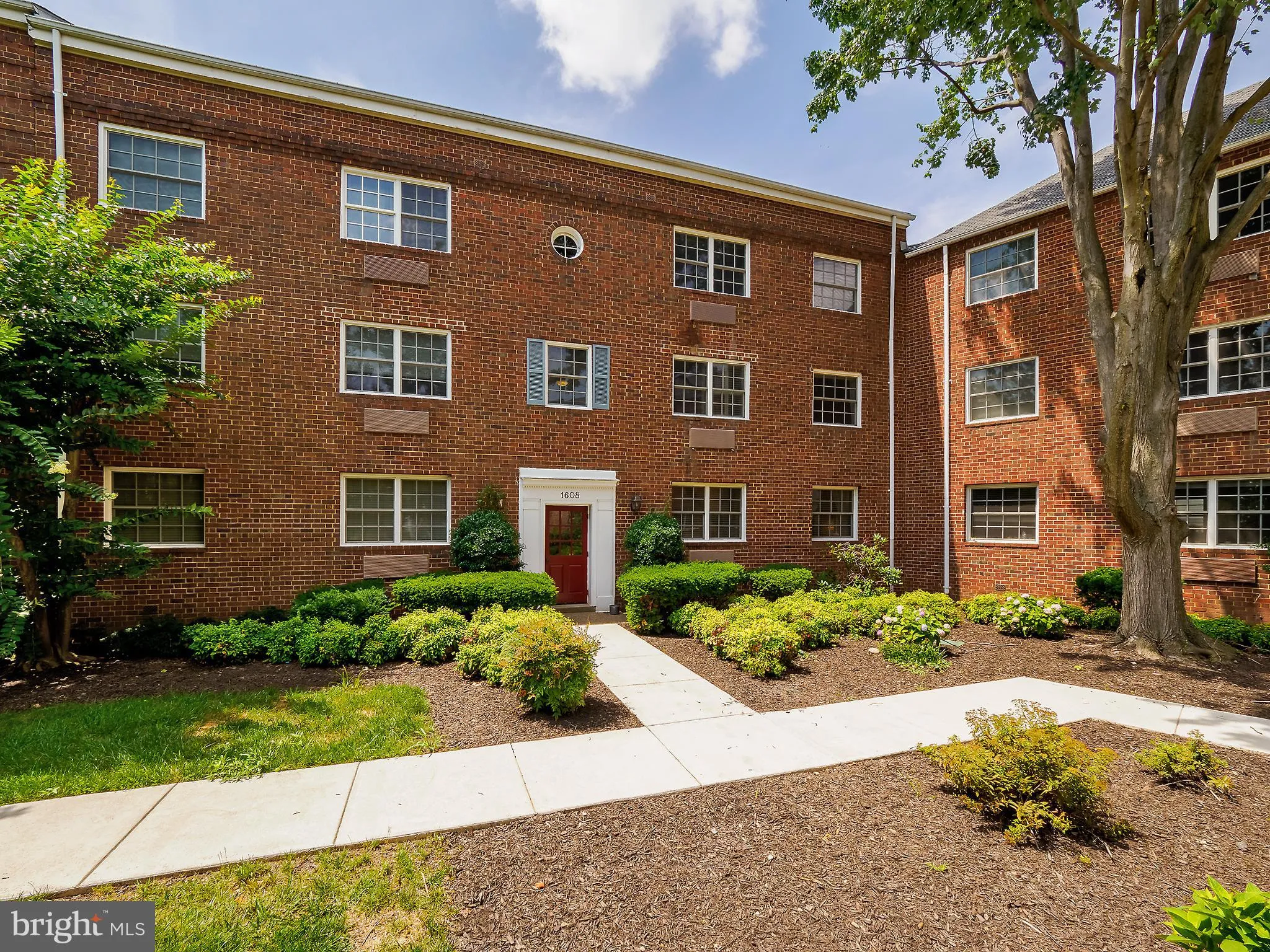 1608 ABINGDON DRIVE, Alexandria, VA 22314