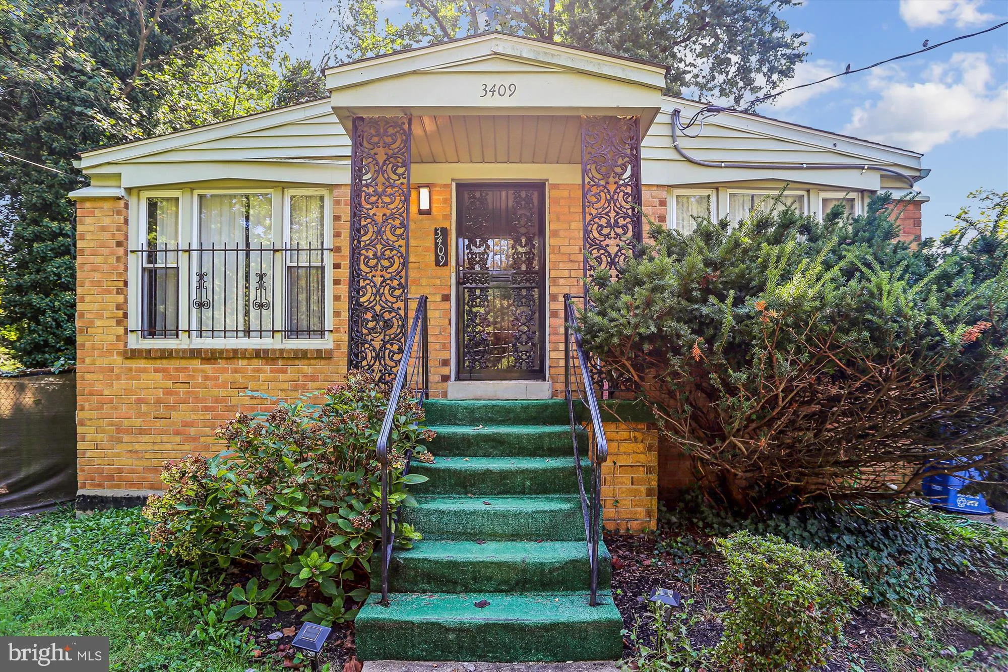 3409 MASSACHUSETTS AVENUE, Washington, DC 20019