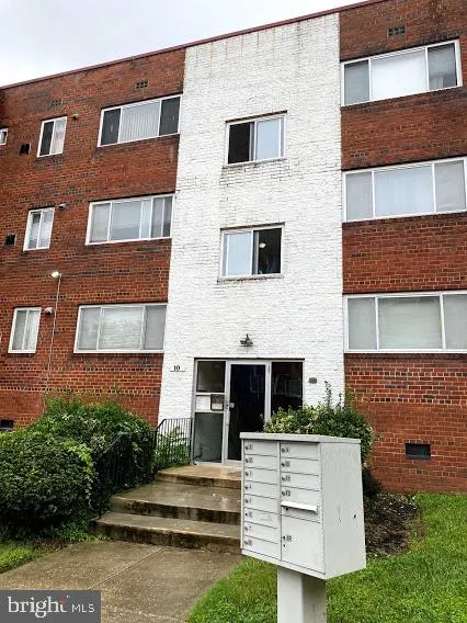 12 HALLEY PLACE, Washington, DC 20032