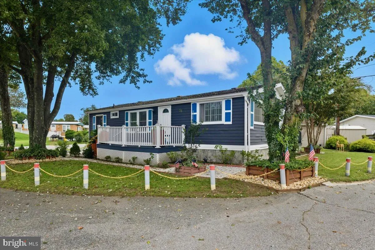 76 PATUXENT MOBILE ESTATE, Lothian, MD 20711
