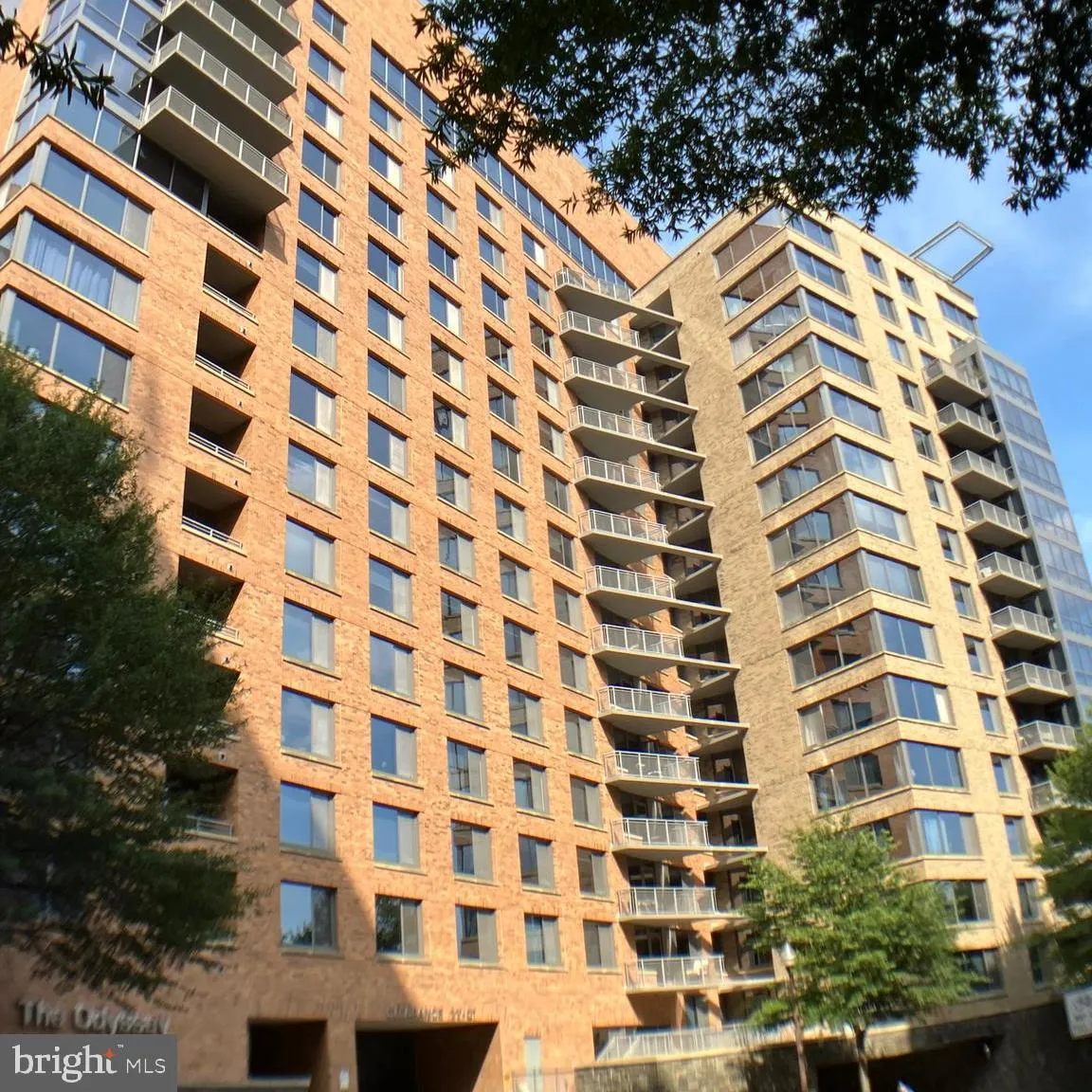 2001 15TH STREET, Arlington, VA 22201