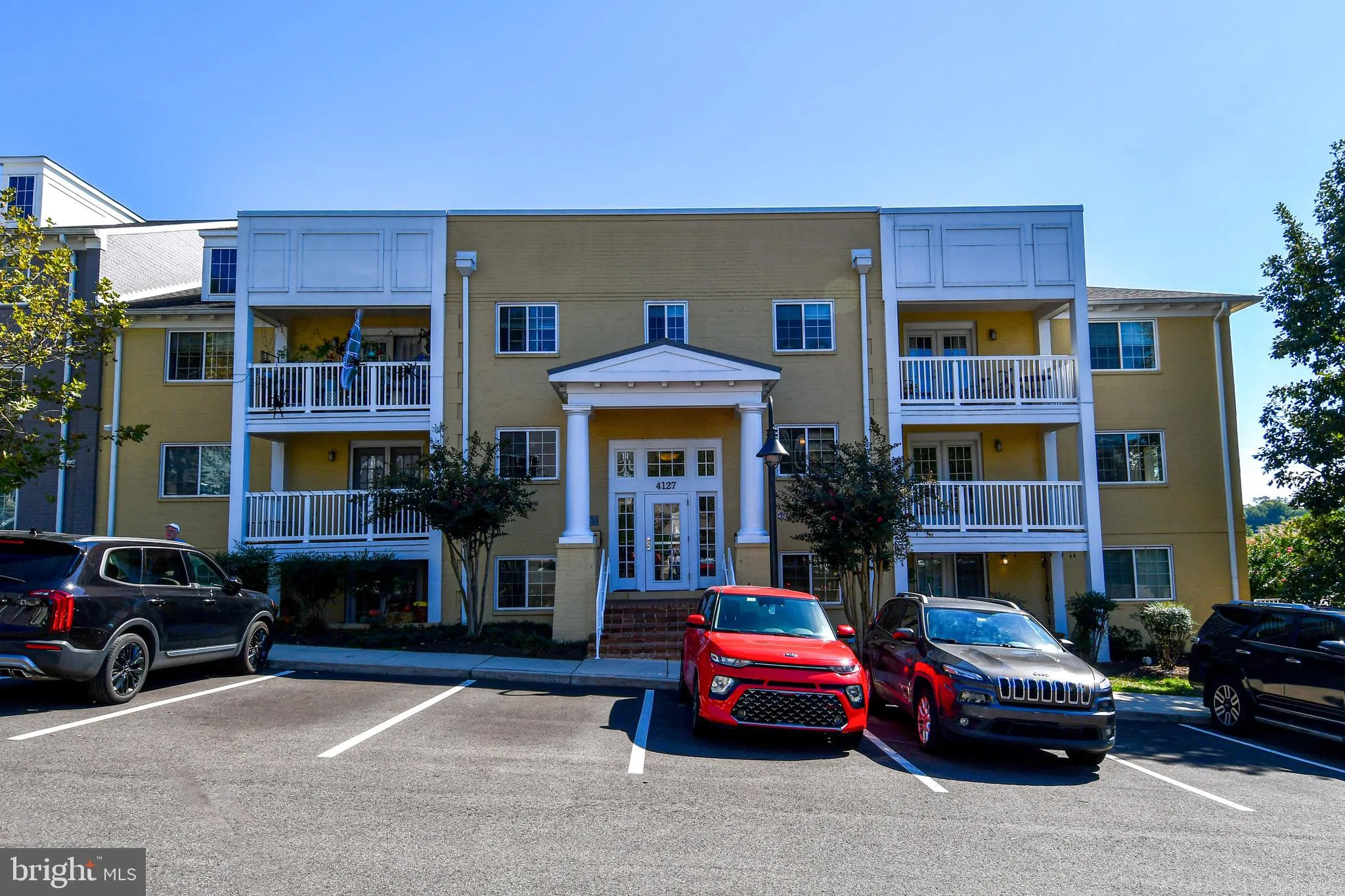 4127 FOUR MILE RUN DRIVE DRIVE, Arlington, VA 22204