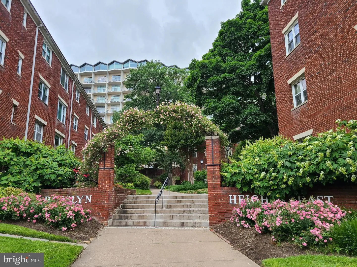1300 MEADE STREET, Arlington, VA 22209