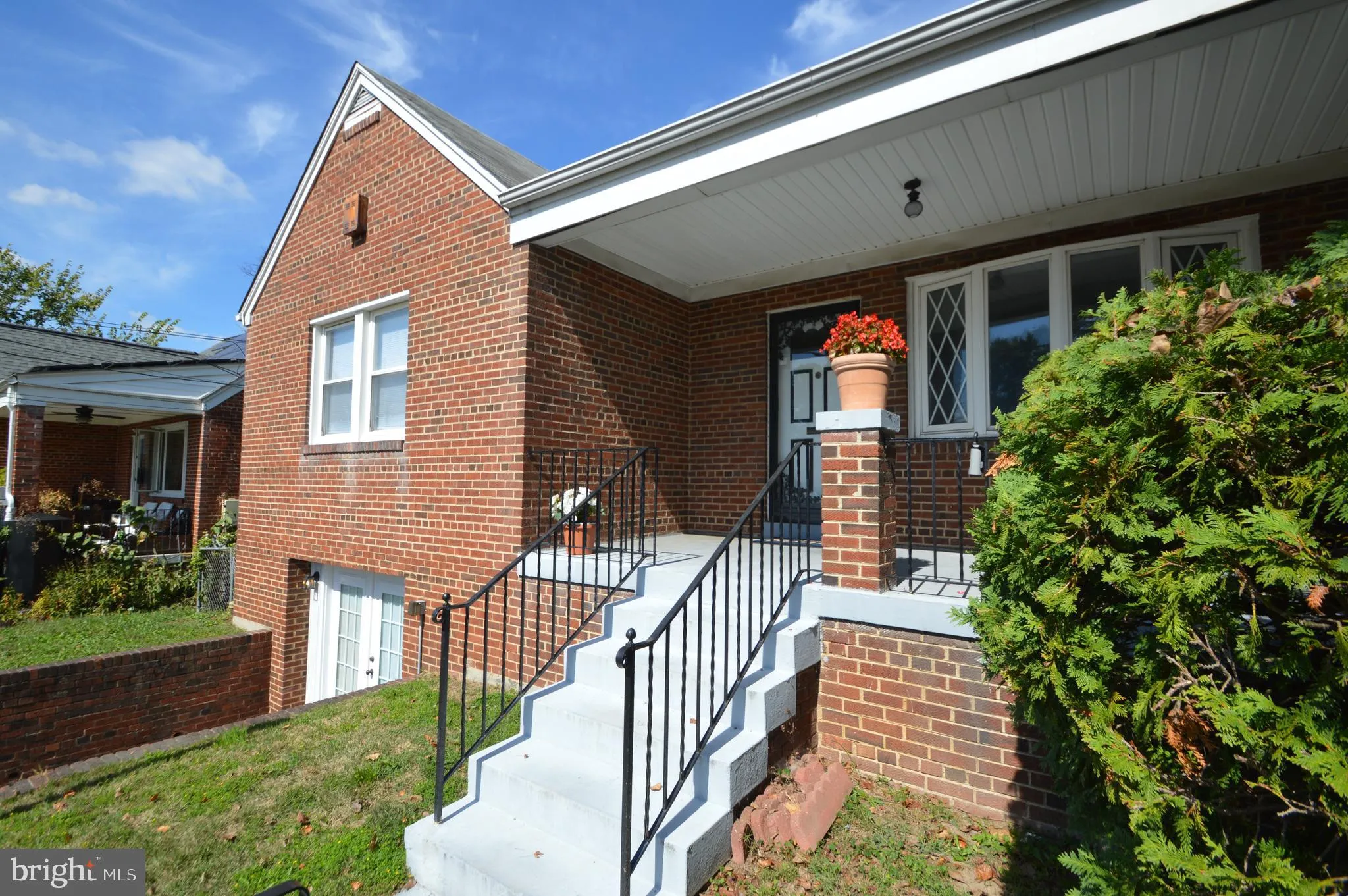 210 PEABODY STREET, Washington, DC 20011