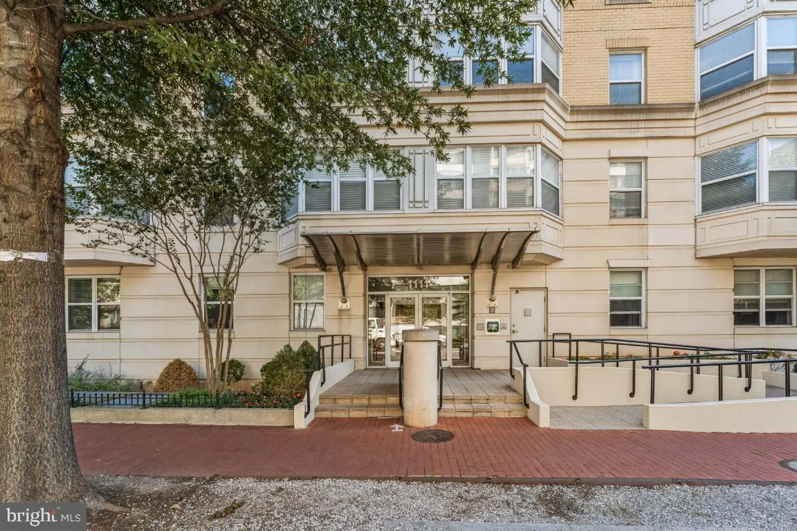 1111 11TH STREET, Washington, DC 20001