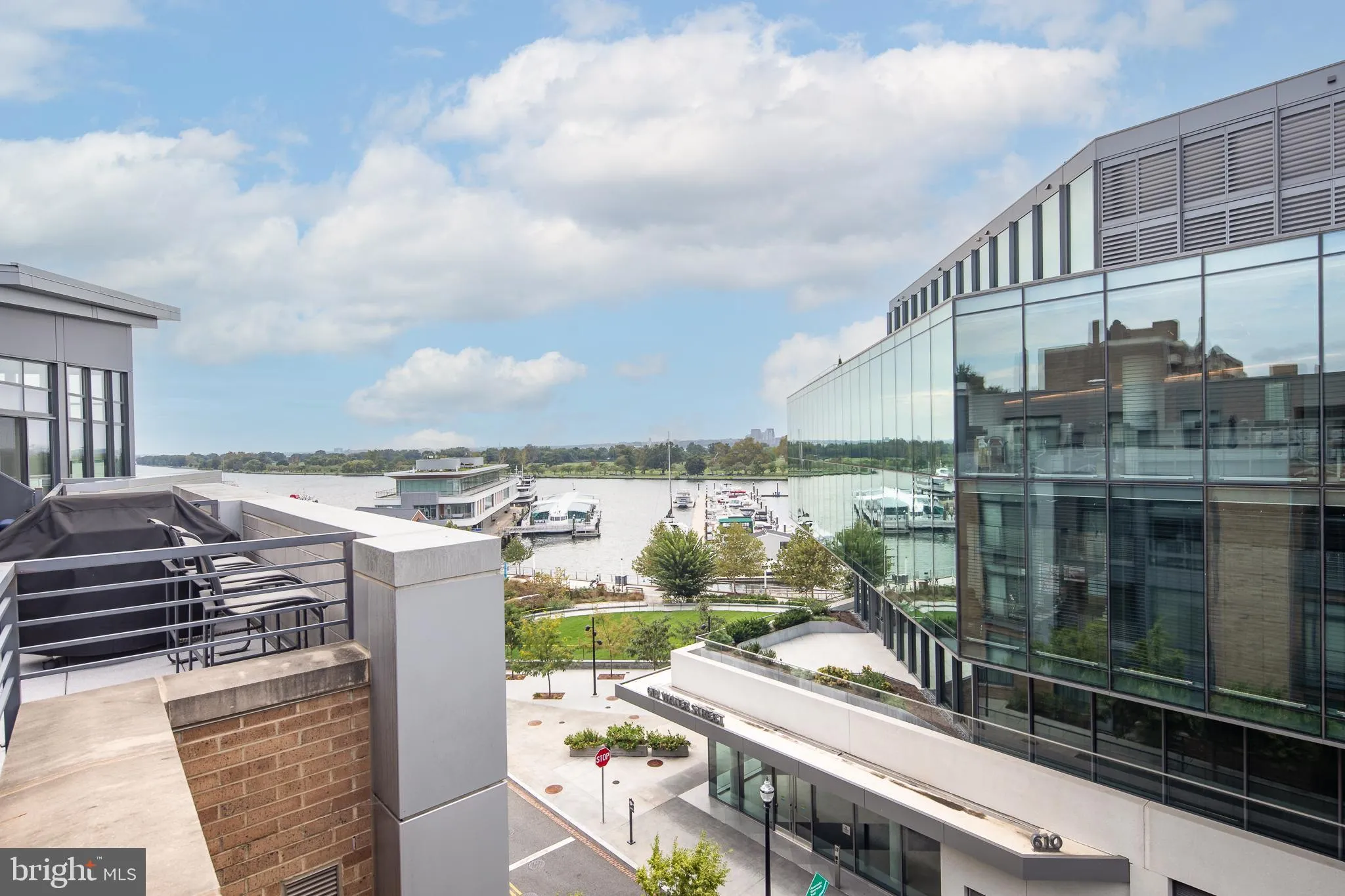 525 WATER STREET, Washington, DC 20024