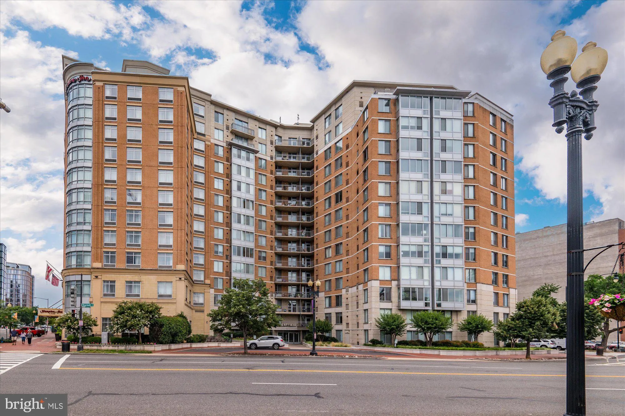 555 MASSACHUSETTS AVENUE, Washington, DC 20001