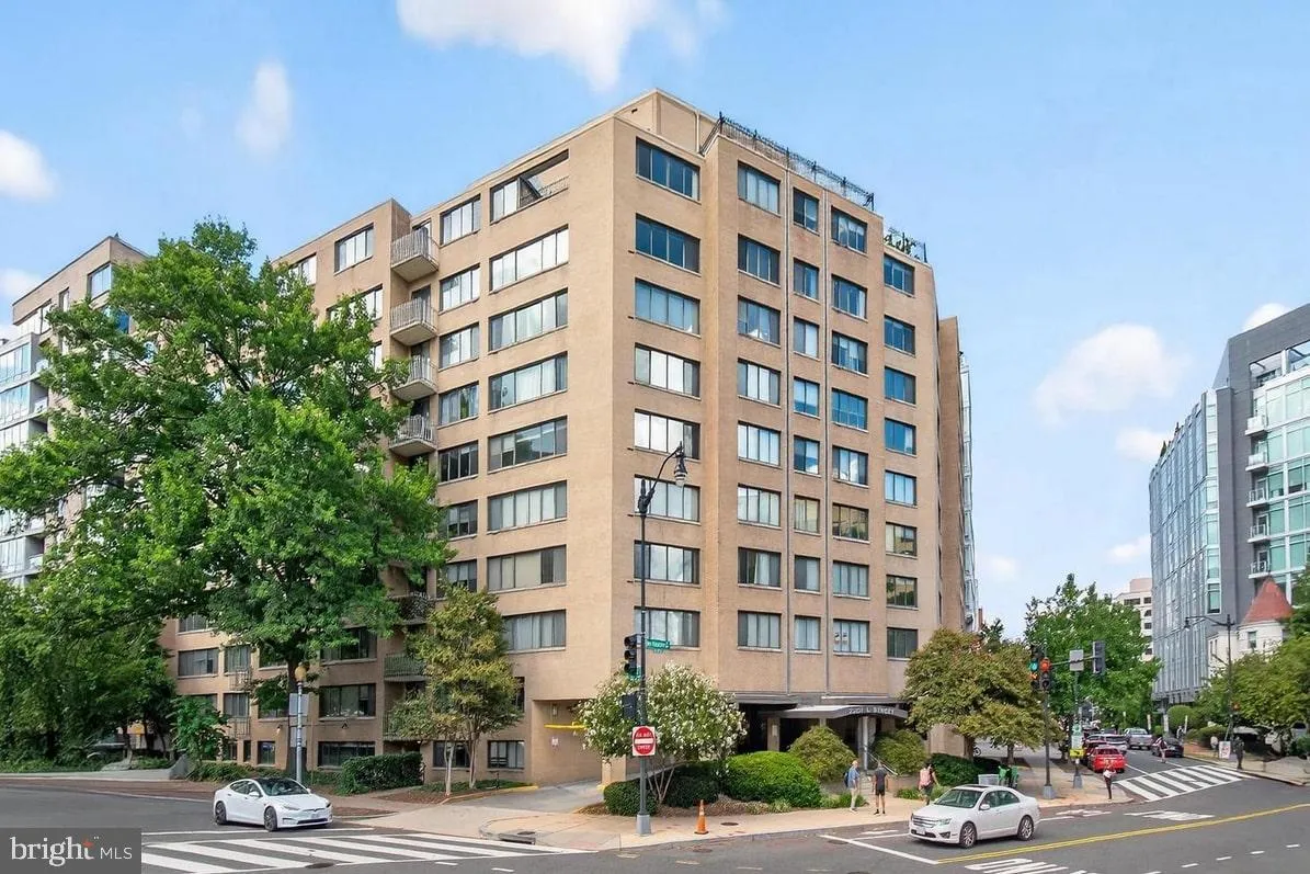 2201 L STREET, Washington, DC 20037