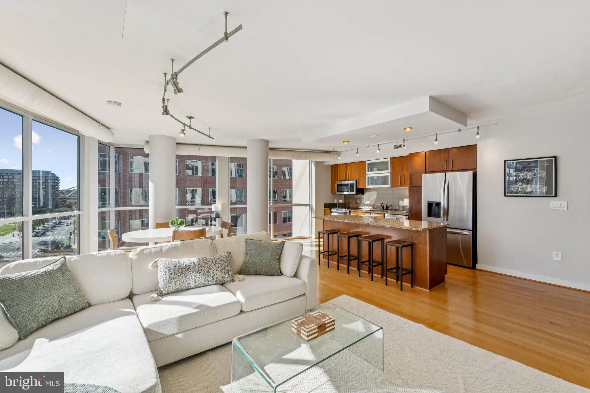 1025 1ST STREET, Washington, DC 20003