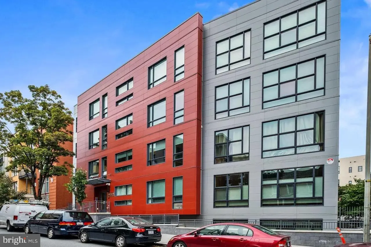 2337 CHAMPLAIN STREET, Washington, DC 20009