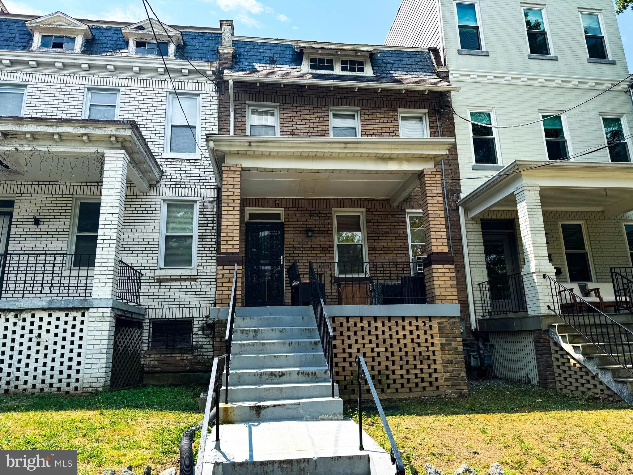 712 VARNUM STREET, Washington, DC 20011