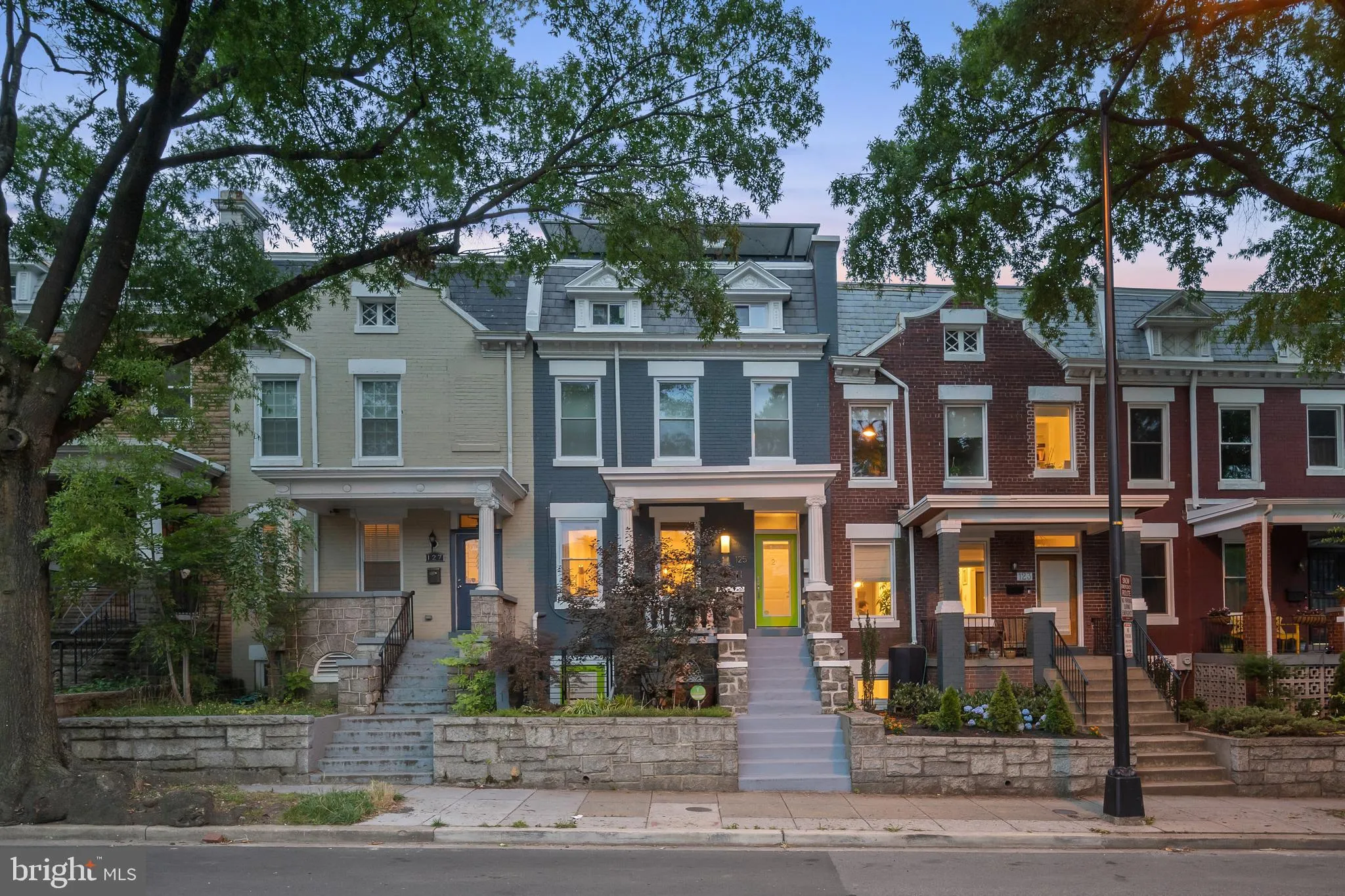 125 RHODE ISLAND AVENUE, Washington, DC 20002
