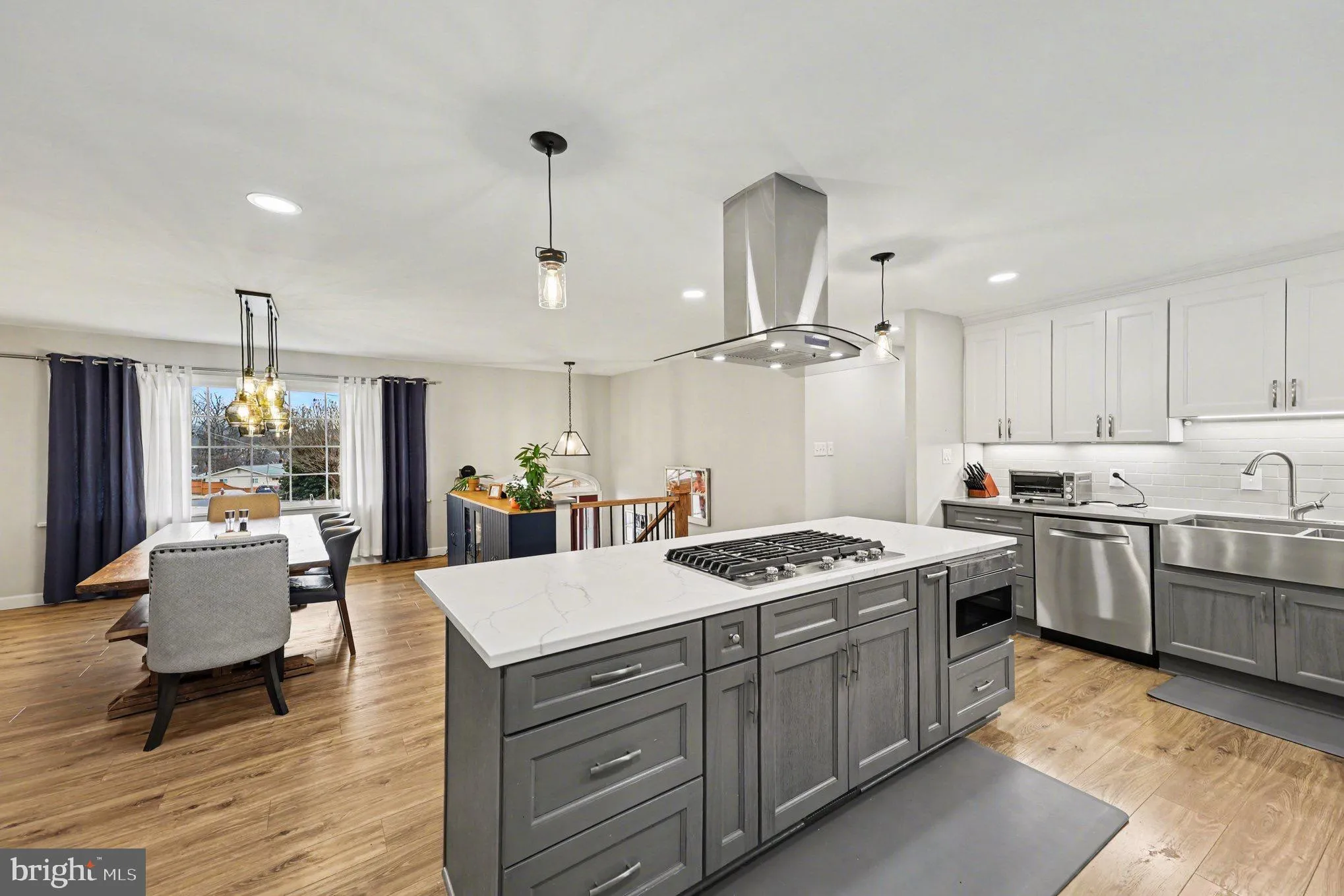 6208 REDWOOD LANE, Alexandria, VA 22310