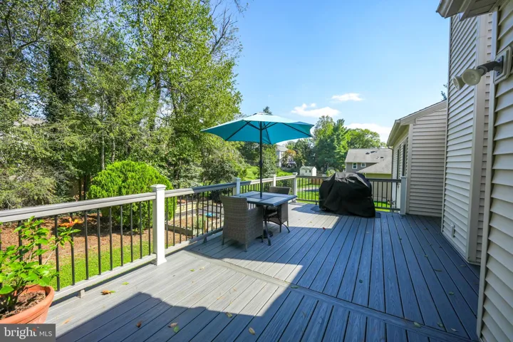 9420 Lakeside Dr, Vienna, Virginia 22182