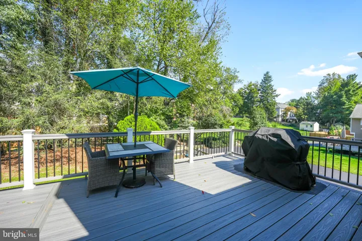 9420 Lakeside Dr, Vienna, Virginia 22182
