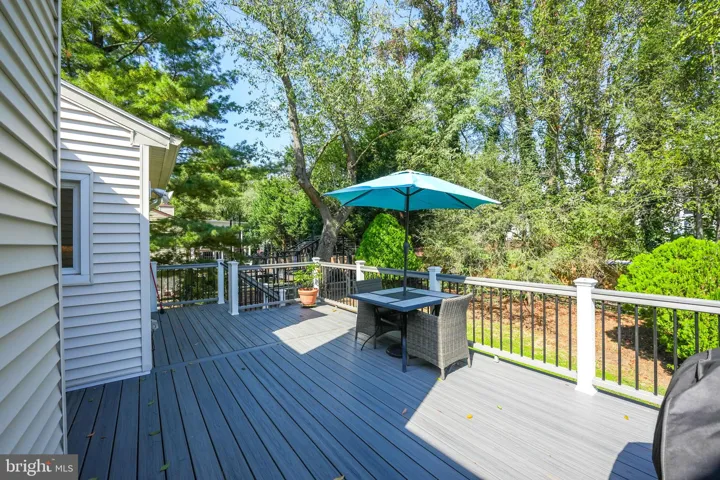 9420 Lakeside Dr, Vienna, Virginia 22182