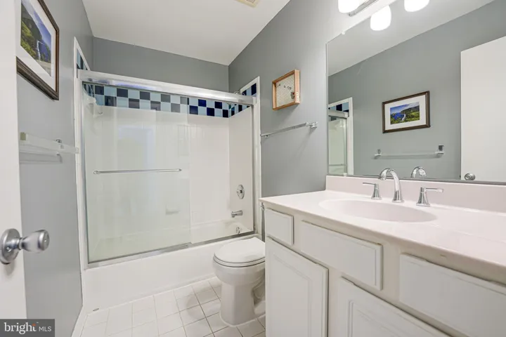 9420 Lakeside Dr, Vienna, Virginia 22182