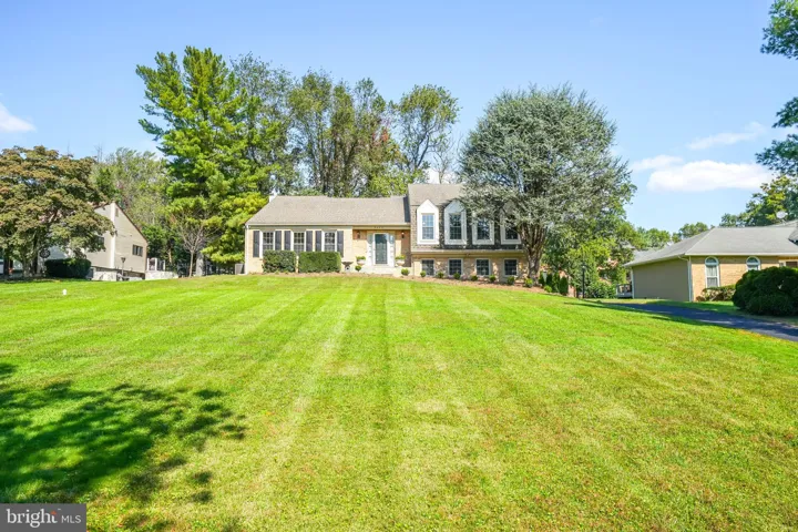 9420 Lakeside Dr, Vienna, Virginia 22182