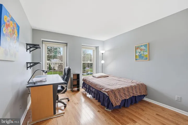 9420 Lakeside Dr, Vienna, Virginia 22182