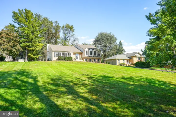 9420 Lakeside Dr, Vienna, Virginia 22182