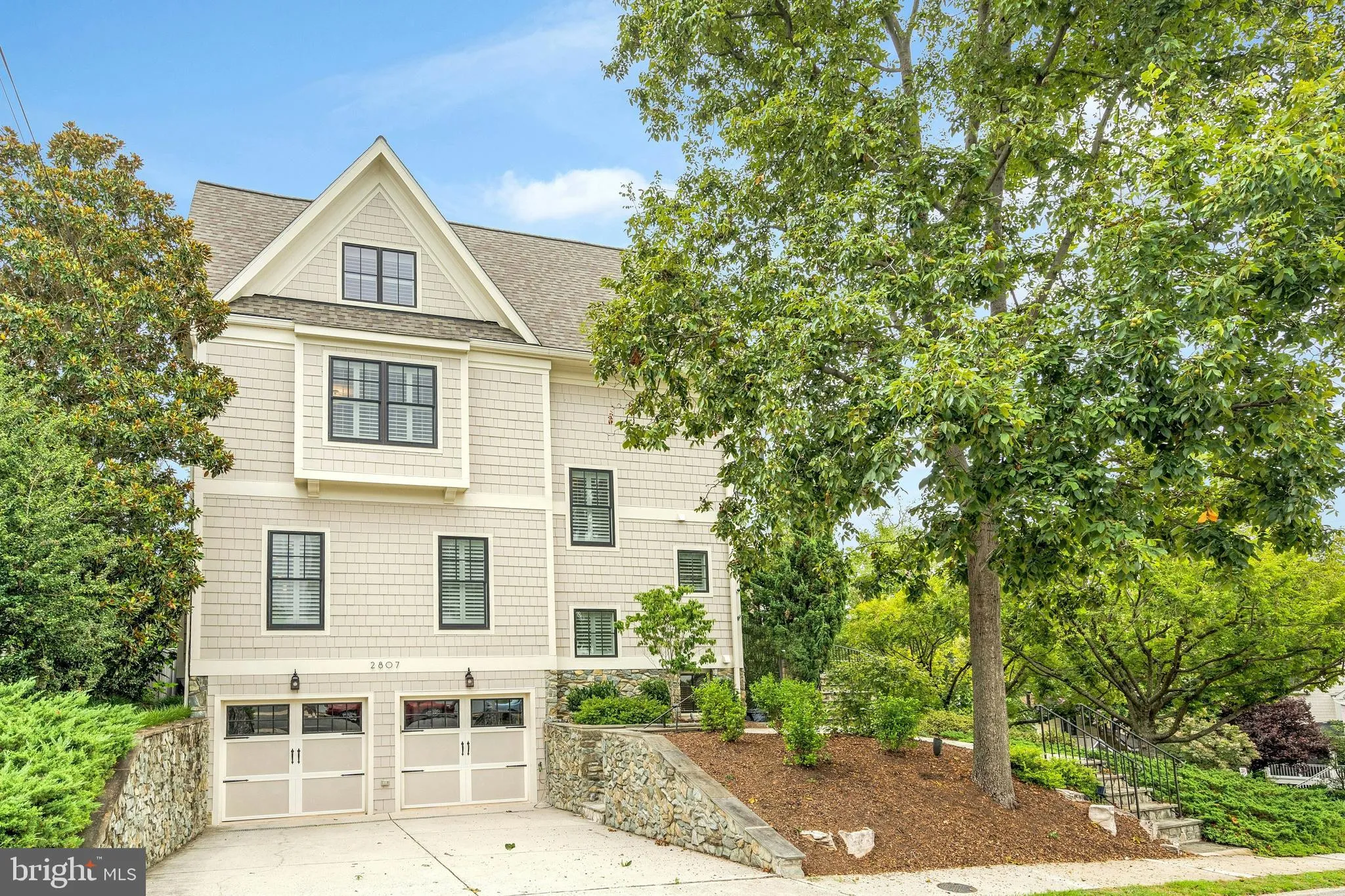 2807 1ST ROAD, Arlington, VA 22201