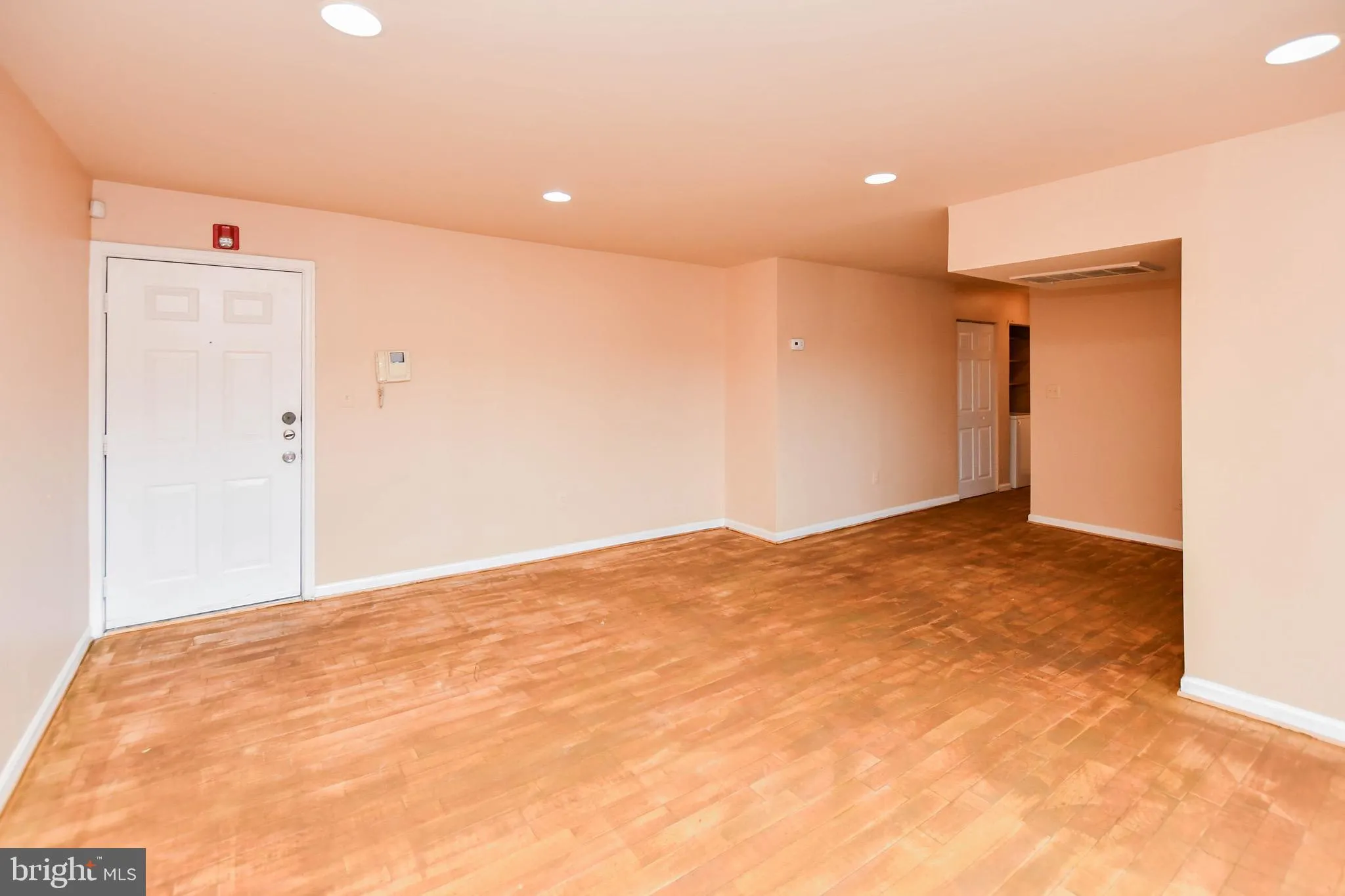 5005 D STREET, Washington, DC 20019