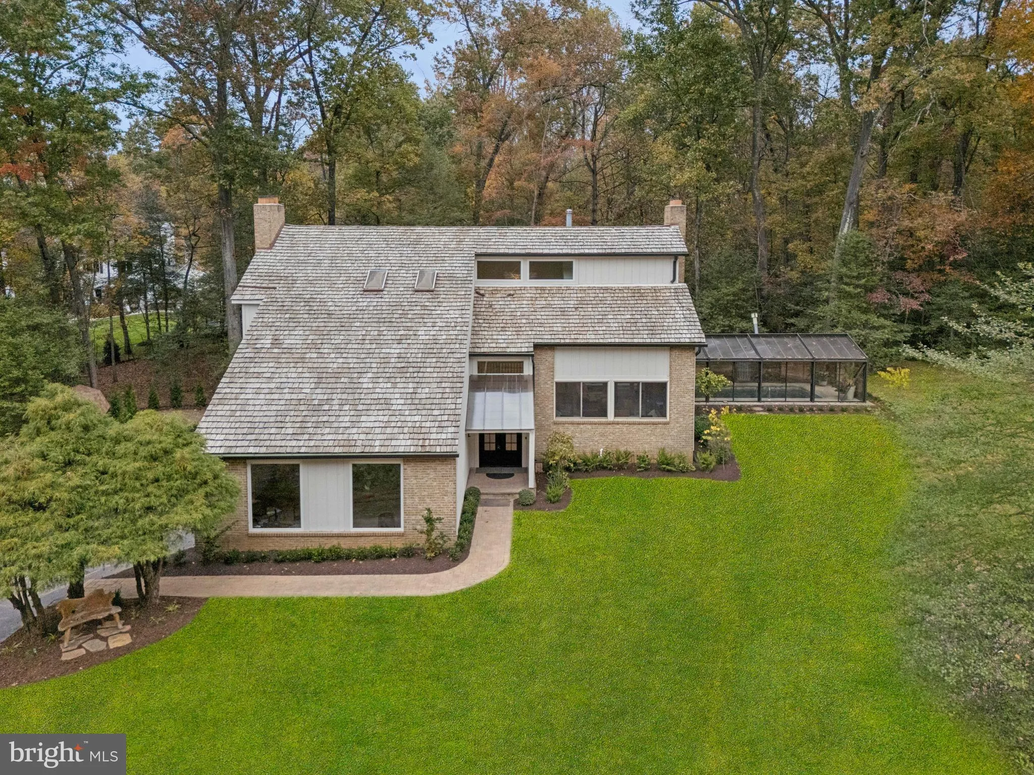 11000 OAKTON WOODS WAY, Oakton, VA 22124